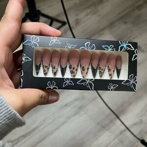 Leopard Print Stiletto Press-On Nails